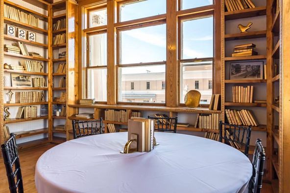 The Old Library: 822 6th Ave, De Witt, IA 52742